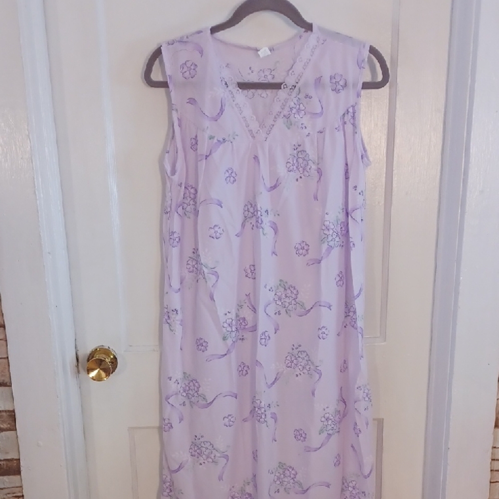 Lavender Floral Chemise Long Night Gown Sise Medium